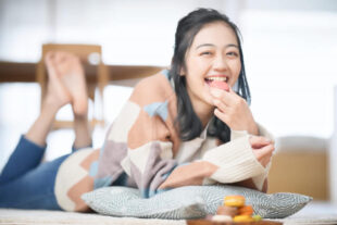 ダラダラ食べ